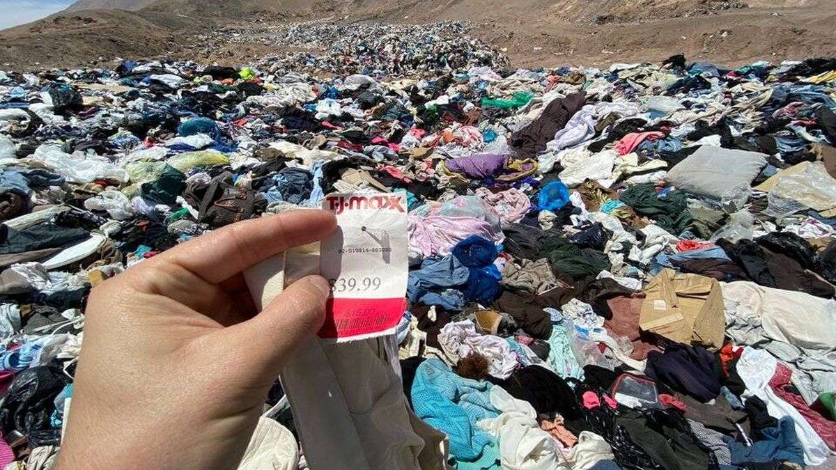 A un año de la sentencia, el Fisco de Chile aún no presenta el plan para reparar los vertederos textiles de Alto Hospicio